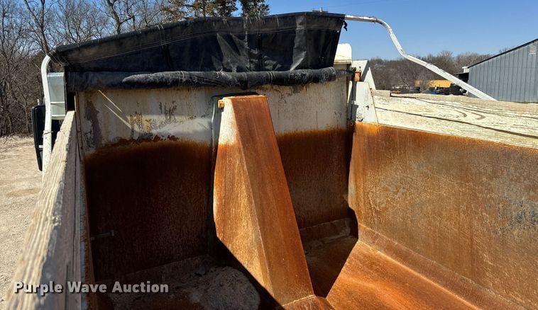 image for item NF9503 2013 International  ProStar+ dump truck