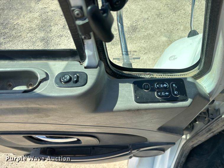 image for item NF9503 2013 International  ProStar+ dump truck