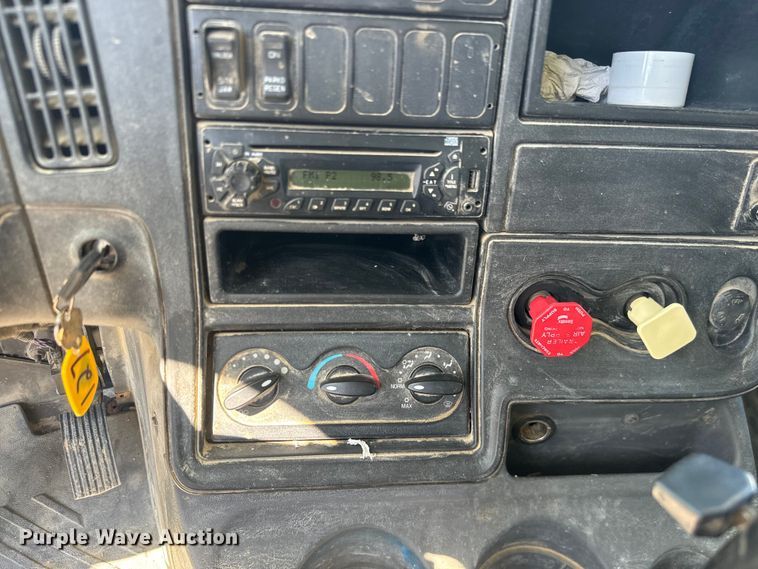 image for item NF9503 2013 International  ProStar+ dump truck