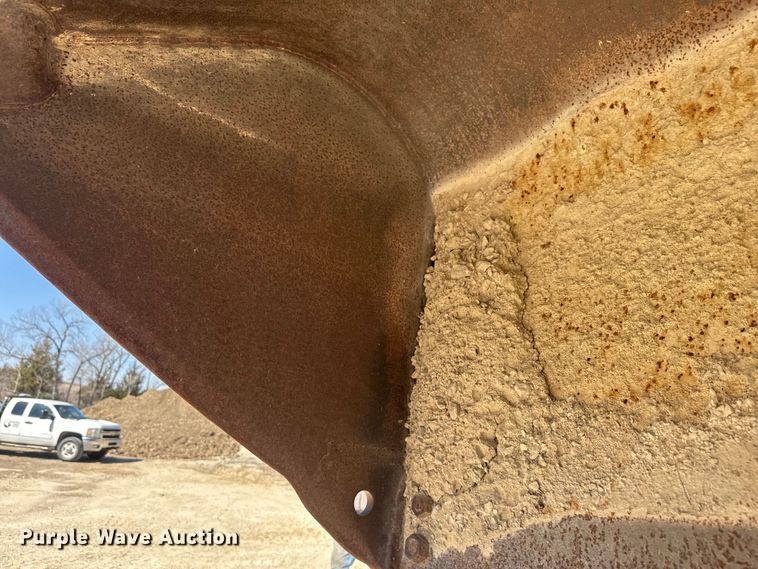 image for item NF9504 1975 Caterpillar  955L track loader