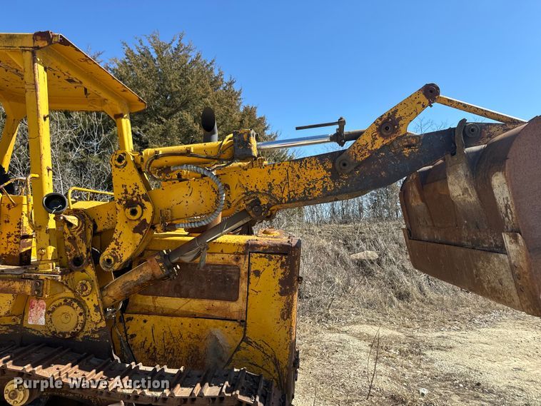 image for item NF9504 1975 Caterpillar  955L track loader