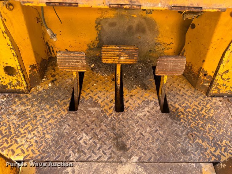 image for item NF9504 1975 Caterpillar  955L track loader