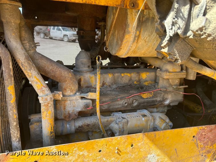 image for item NF9504 1975 Caterpillar  955L track loader