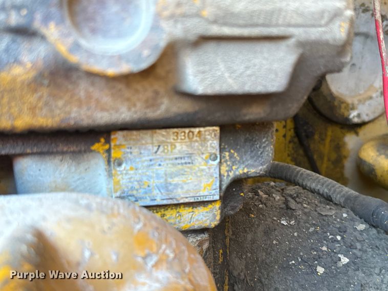 image for item NF9504 1975 Caterpillar  955L track loader