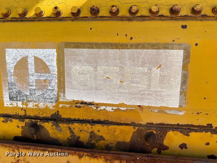 image for item NF9504 1975 Caterpillar  955L track loader