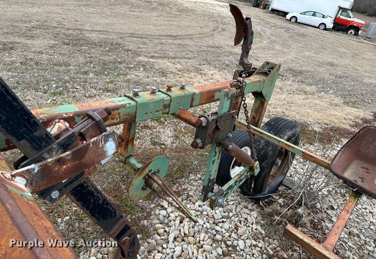 image for item NH9006 Tillage equipment 