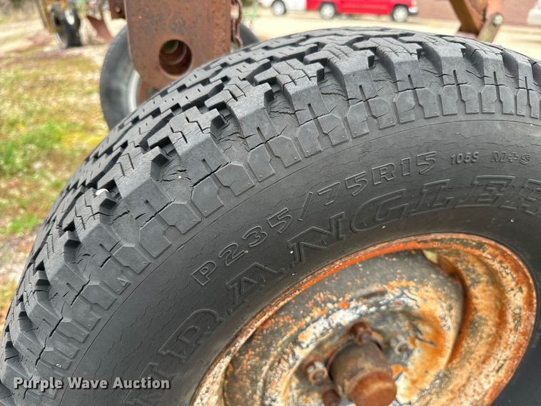 image for item NH9006 Tillage equipment 