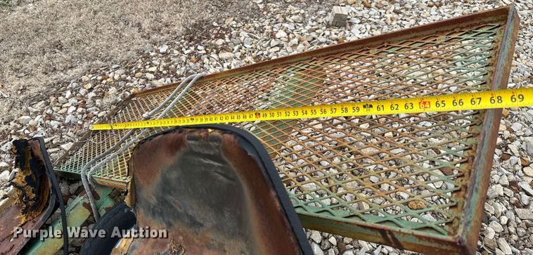 image for item NH9006 Tillage equipment 