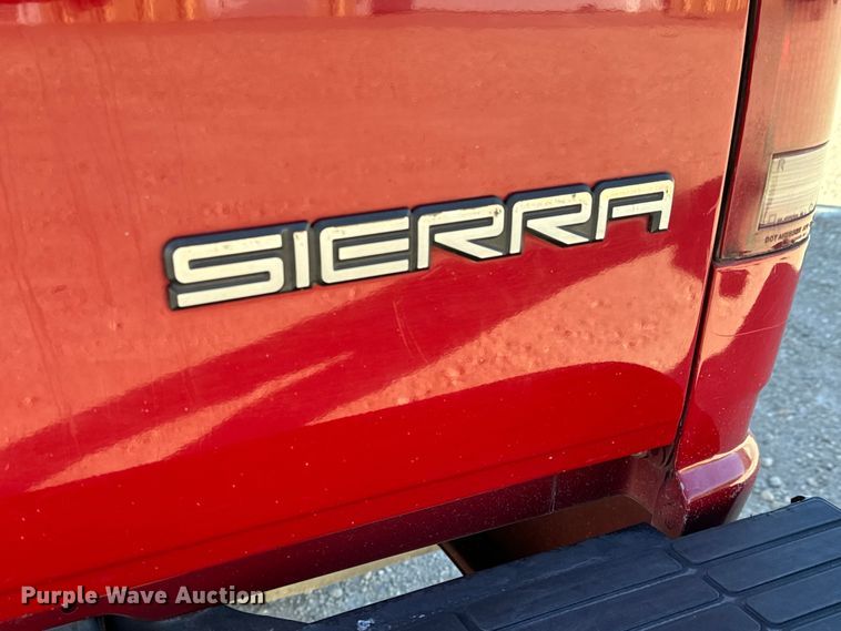 image for item NH9016 1990 GMC Sierra K1500 pickup truck