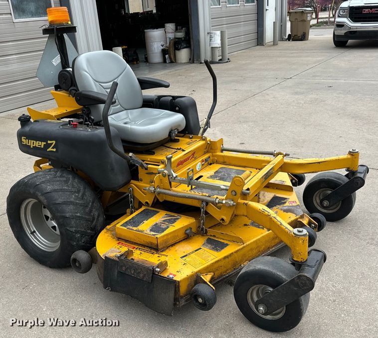 image for item NH9029 Hustler Super Z ZTR lawn mower