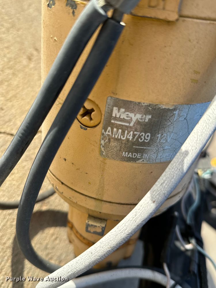 image for item NH9033 Meyer snow plow