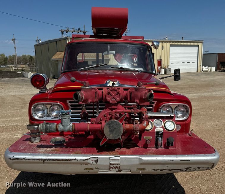 image for item NH9046 1961 International Harvester  C-132 pumper fire truck