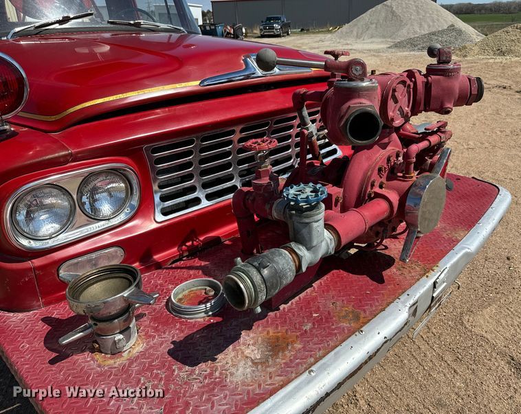 image for item NH9046 1961 International Harvester  C-132 pumper fire truck