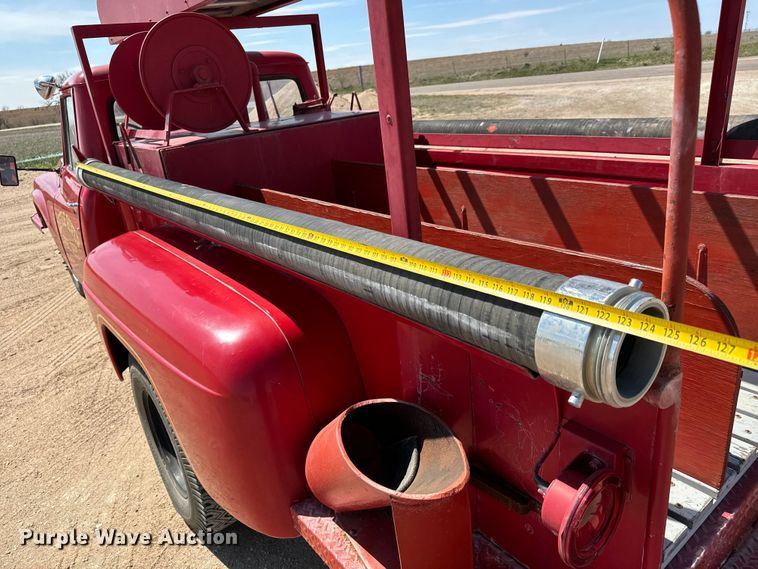 image for item NH9046 1961 International Harvester  C-132 pumper fire truck