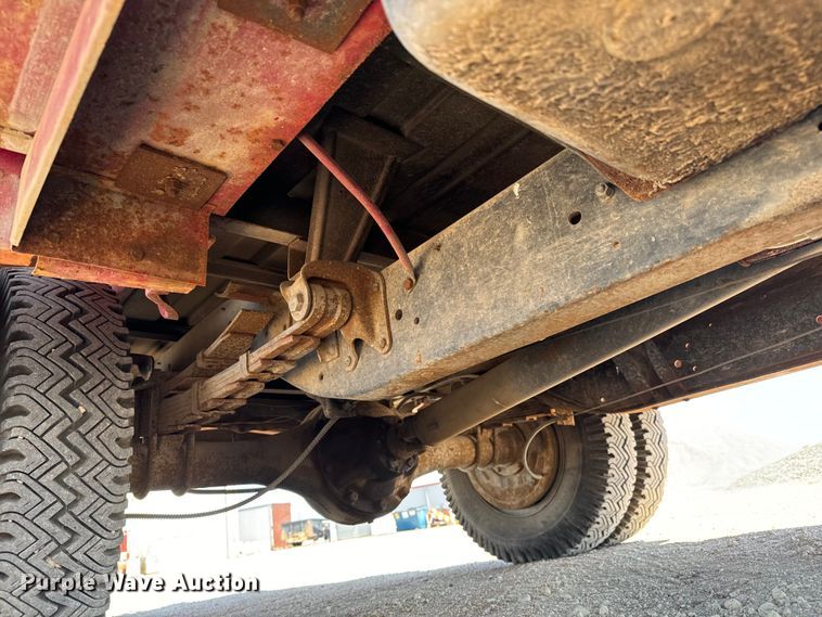 image for item NH9046 1961 International Harvester  C-132 pumper fire truck