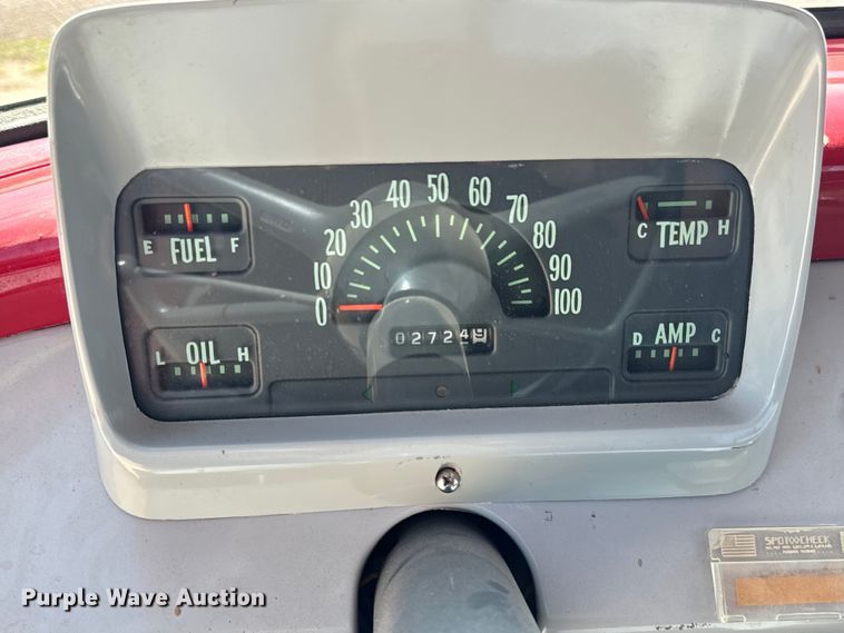 image for item NH9046 1961 International Harvester  C-132 pumper fire truck