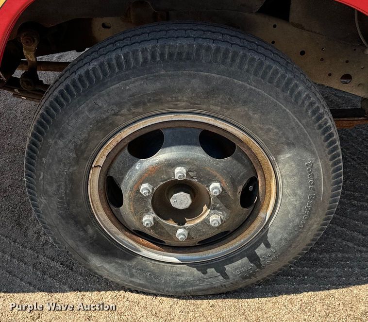 image for item NH9046 1961 International Harvester  C-132 pumper fire truck