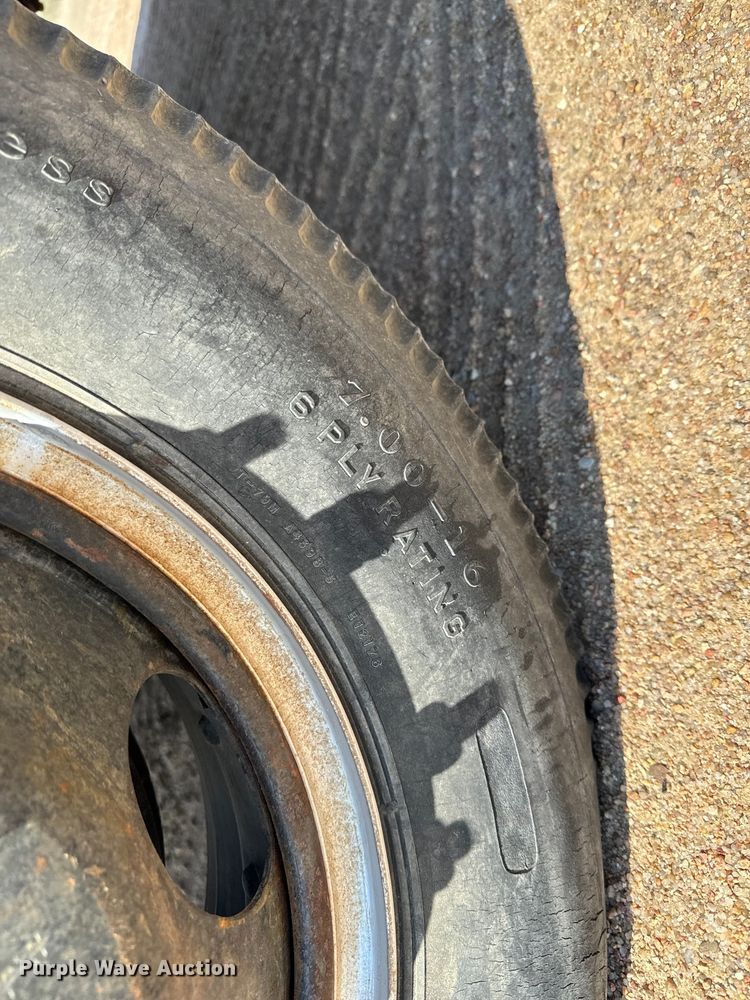 image for item NH9046 1961 International Harvester  C-132 pumper fire truck