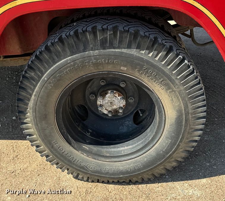 image for item NH9046 1961 International Harvester  C-132 pumper fire truck