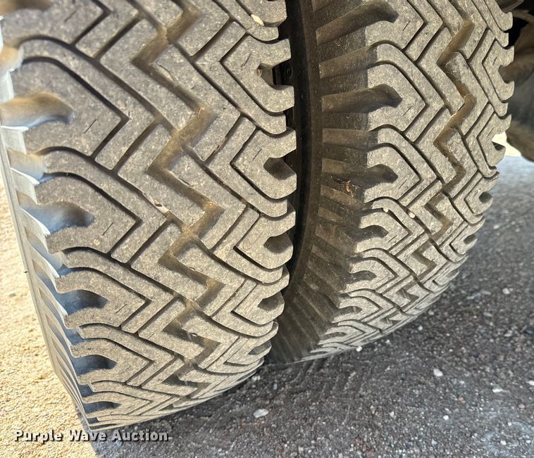 image for item NH9046 1961 International Harvester  C-132 pumper fire truck