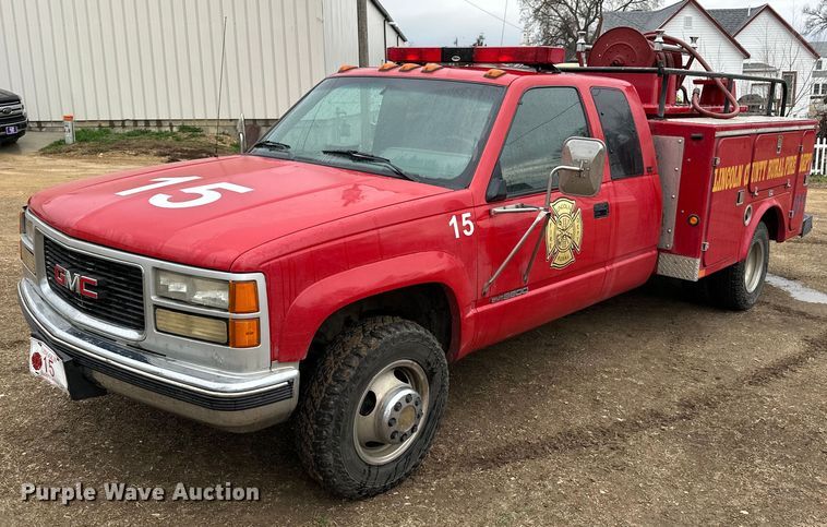 image for item NJ9432 1994 GMC Sierra 3500 pumper fire truck