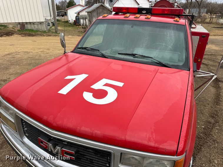 image for item NJ9432 1994 GMC Sierra 3500 pumper fire truck
