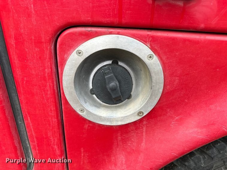 image for item NJ9432 1994 GMC Sierra 3500 pumper fire truck