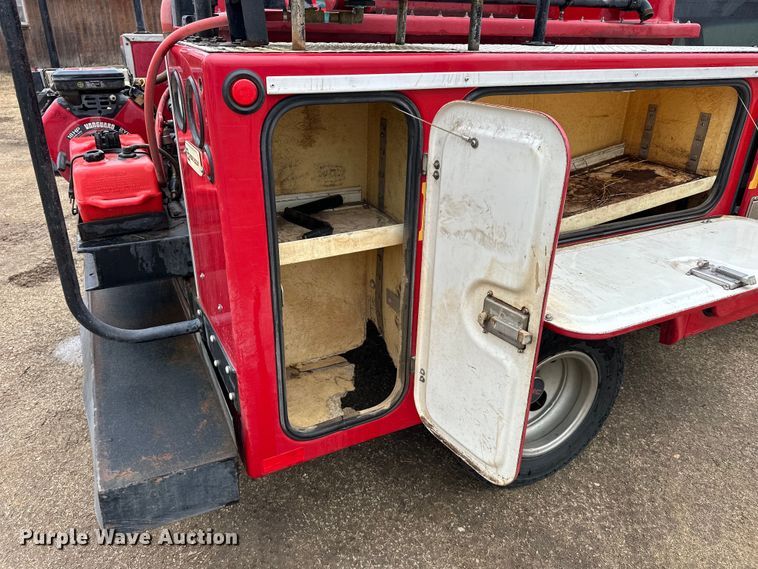 image for item NJ9432 1994 GMC Sierra 3500 pumper fire truck