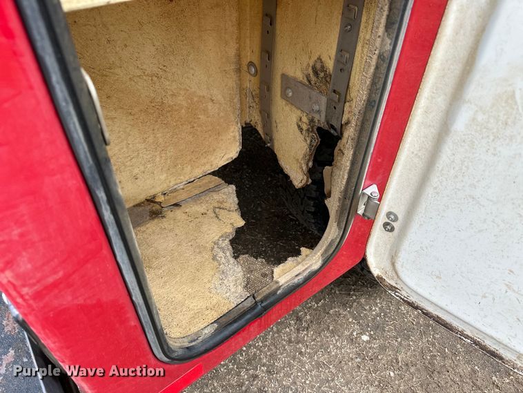 image for item NJ9432 1994 GMC Sierra 3500 pumper fire truck