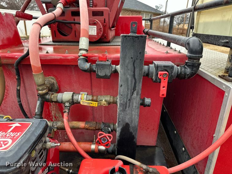 image for item NJ9432 1994 GMC Sierra 3500 pumper fire truck