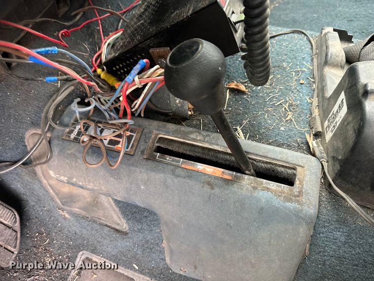 image for item NJ9432 1994 GMC Sierra 3500 pumper fire truck