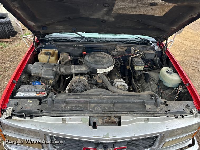 image for item NJ9432 1994 GMC Sierra 3500 pumper fire truck