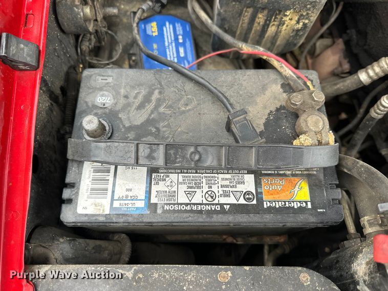 image for item NJ9432 1994 GMC Sierra 3500 pumper fire truck