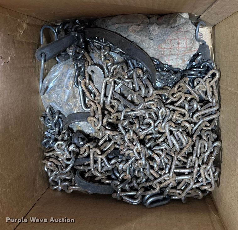 image for item NJ9435 (8) tires