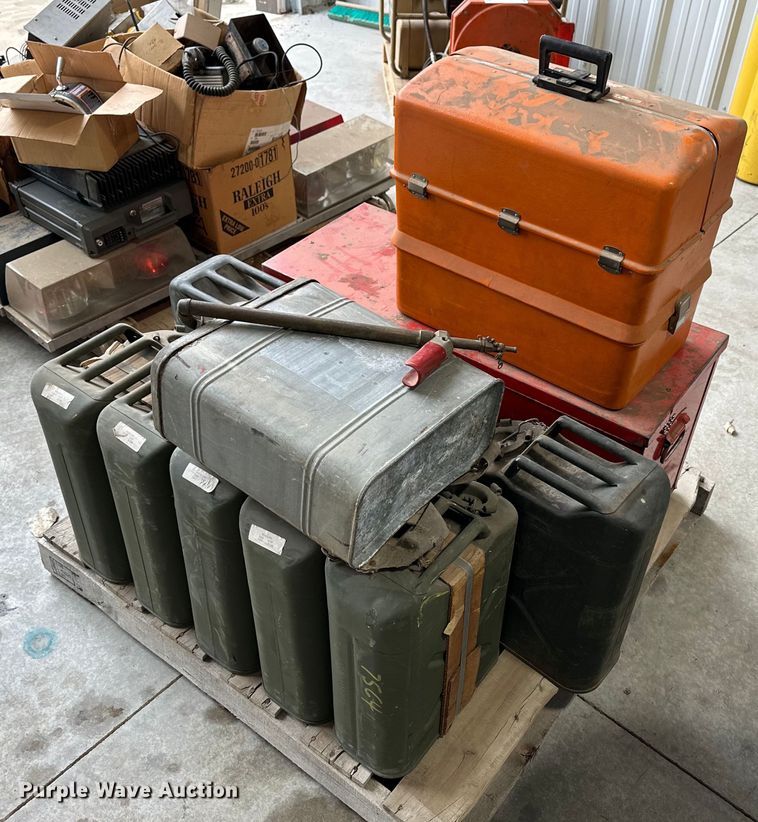 image for item NJ9440 Emergency services equipment