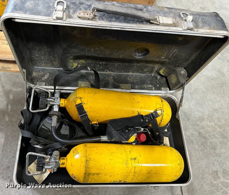 image for item NJ9442 Oxygen tanks