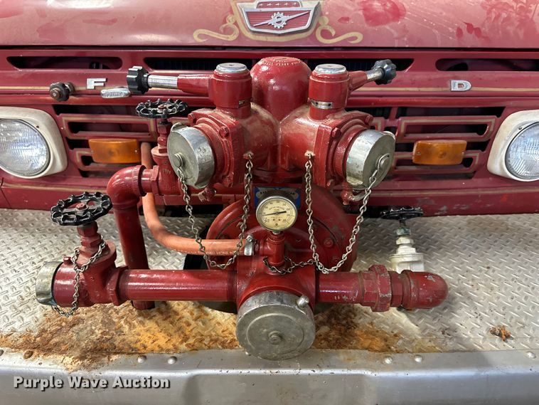 image for item NJ9445 1964 Ford 600 pumper fire truck