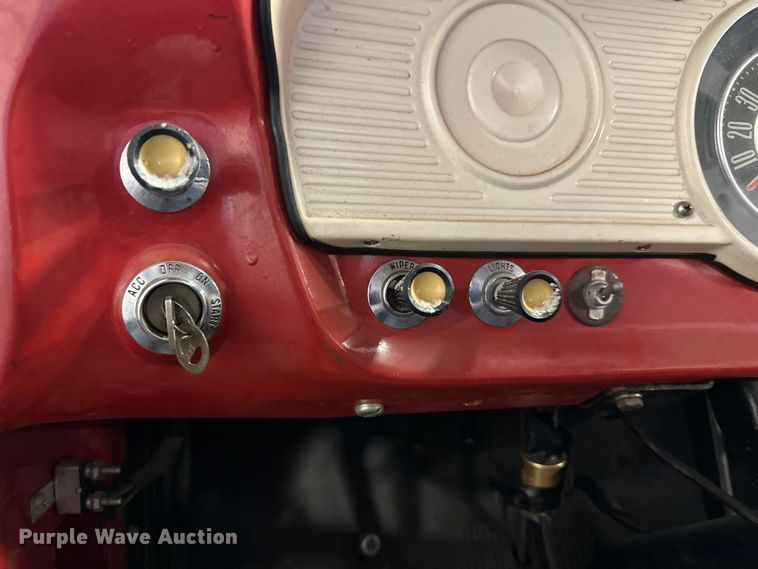 image for item NJ9445 1964 Ford 600 pumper fire truck