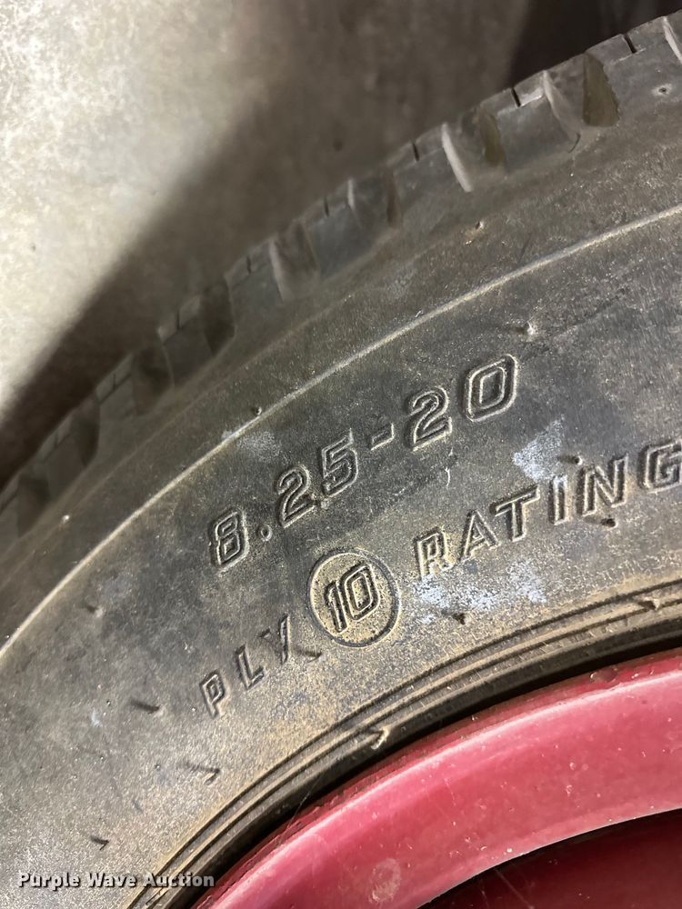 image for item NJ9445 1964 Ford 600 pumper fire truck