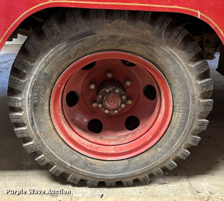 image for item NJ9445 1964 Ford 600 pumper fire truck