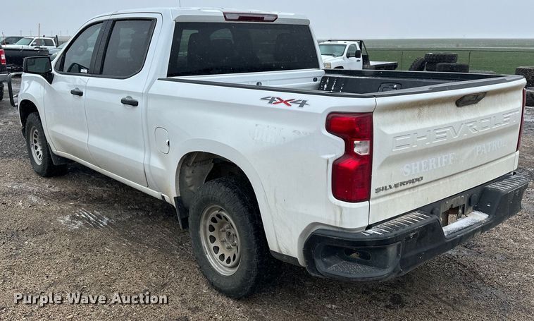 image for item NJ9451 2019 Chevrolet Silverado 1500 Crew Cab pickup truck