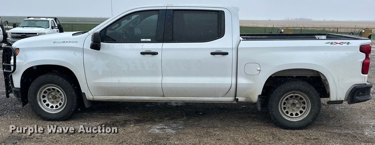 image for item NJ9451 2019 Chevrolet Silverado 1500 Crew Cab pickup truck