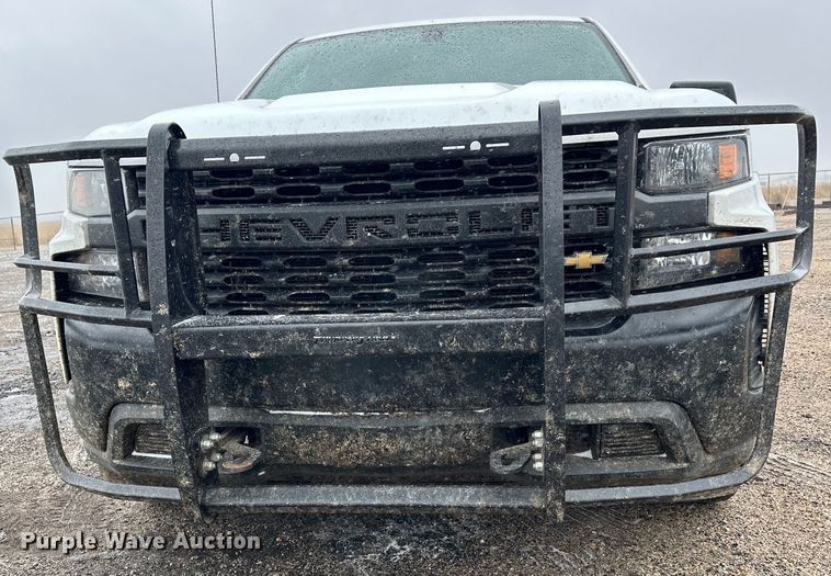 image for item NJ9451 2019 Chevrolet Silverado 1500 Crew Cab pickup truck