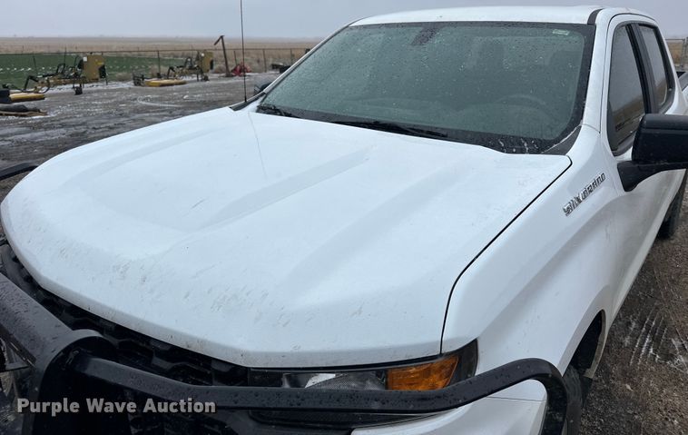 image for item NJ9451 2019 Chevrolet Silverado 1500 Crew Cab pickup truck