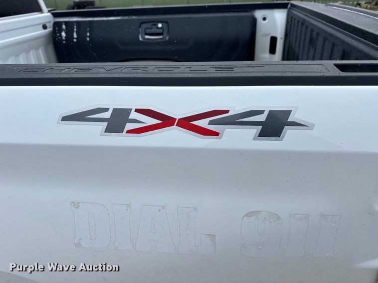 image for item NJ9451 2019 Chevrolet Silverado 1500 Crew Cab pickup truck