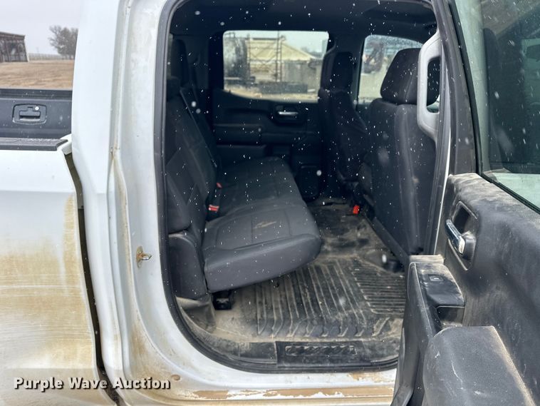 image for item NJ9451 2019 Chevrolet Silverado 1500 Crew Cab pickup truck