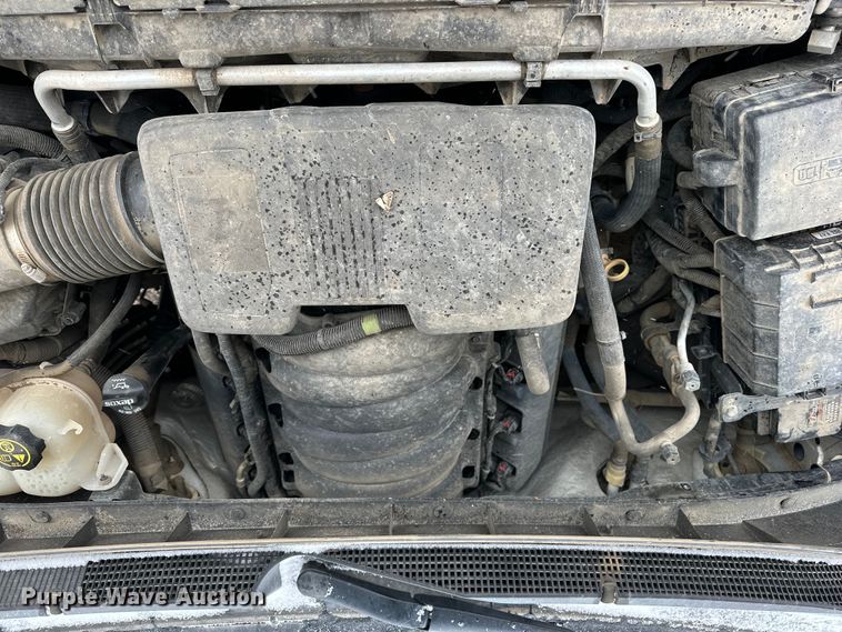 image for item NJ9451 2019 Chevrolet Silverado 1500 Crew Cab pickup truck