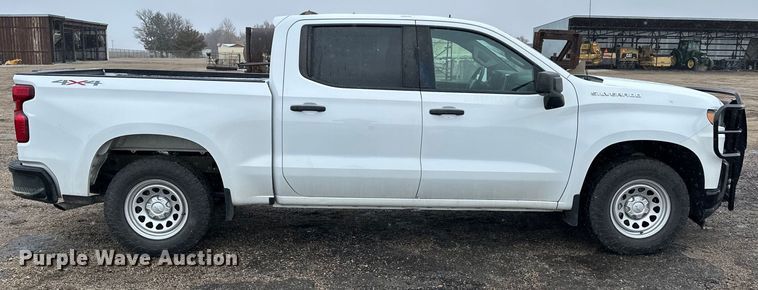 image for item NJ9452 2019 Chevrolet Silverado 1500 Crew Cab pickup truck