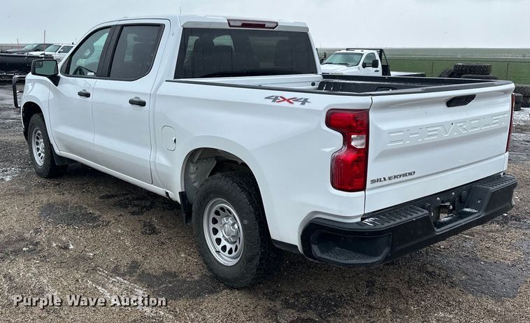 image for item NJ9452 2019 Chevrolet Silverado 1500 Crew Cab pickup truck