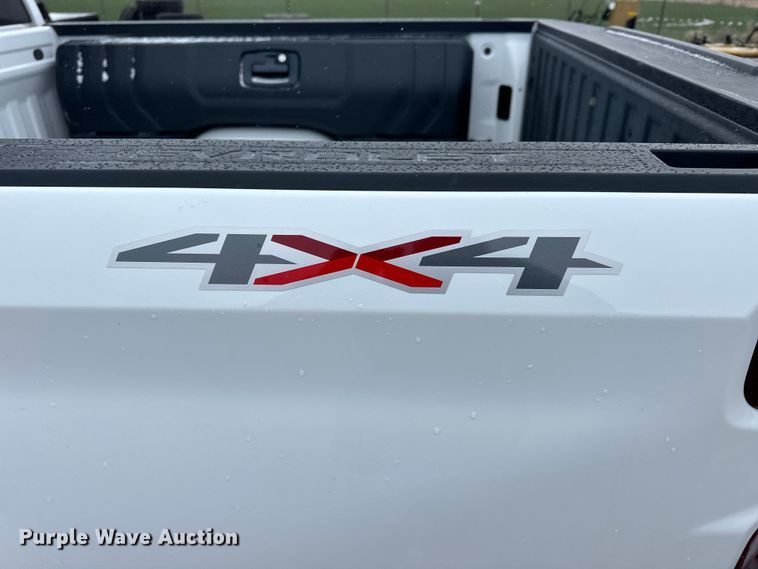 image for item NJ9452 2019 Chevrolet Silverado 1500 Crew Cab pickup truck